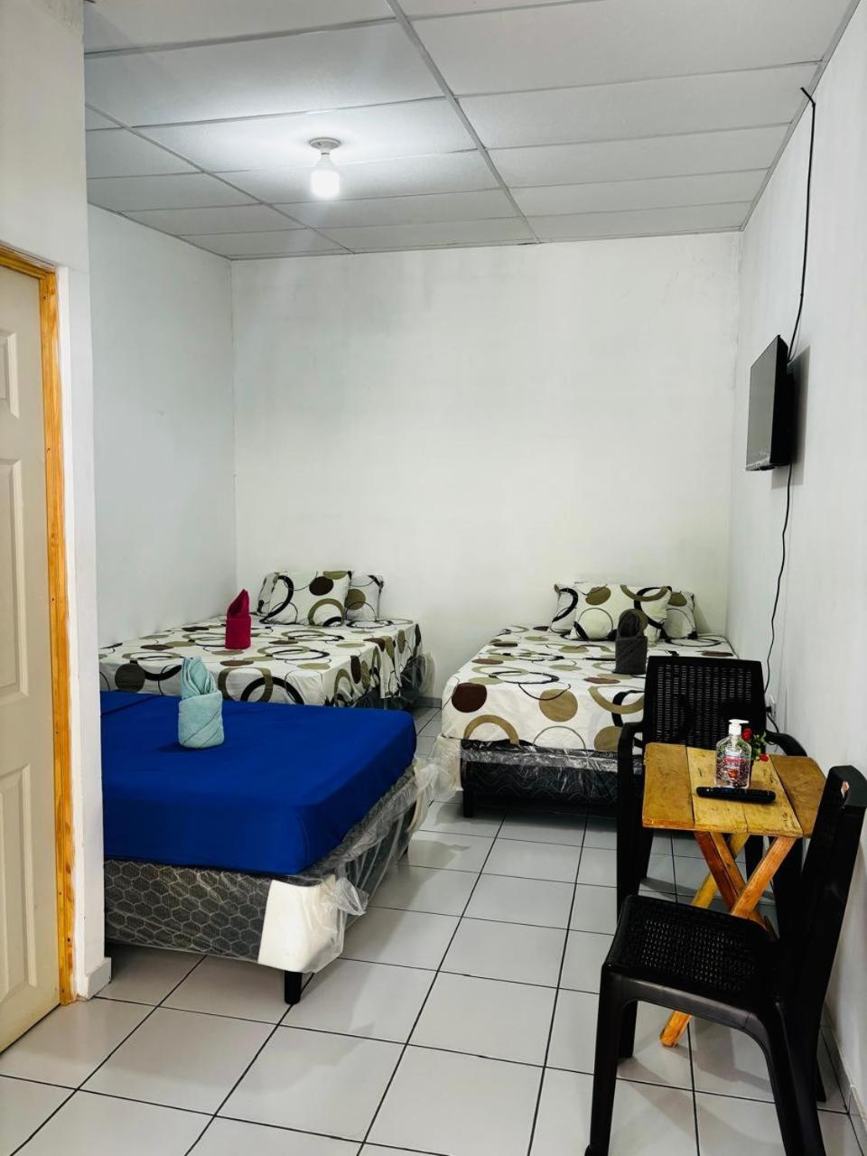 La Casona Sv Hostal Ла-Либертад Экстерьер фото